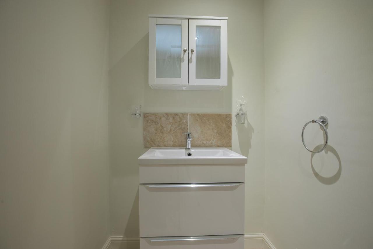 Riverside Central Kingston Flat 1B Surbiton Eksteriør bilde