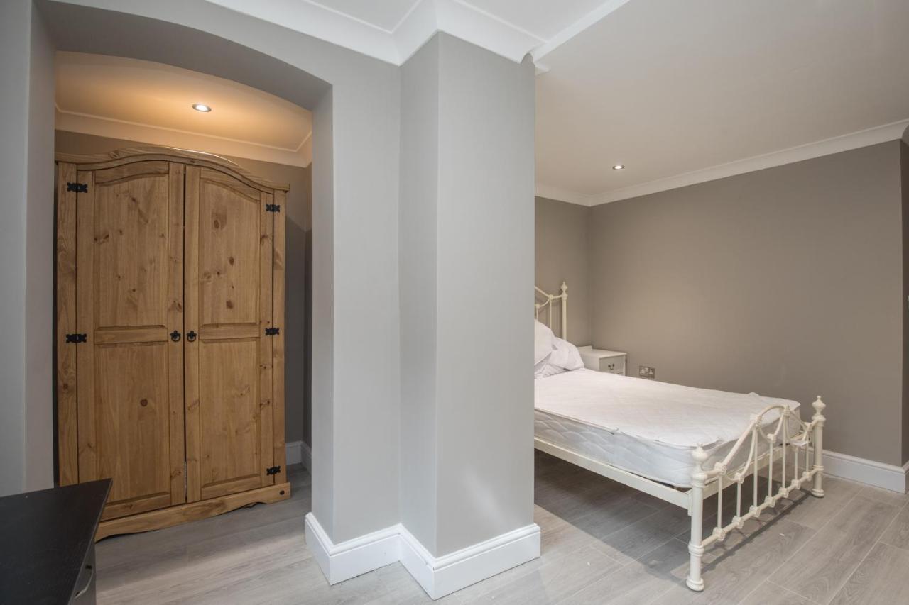 Riverside Central Kingston Flat 1B Surbiton Eksteriør bilde